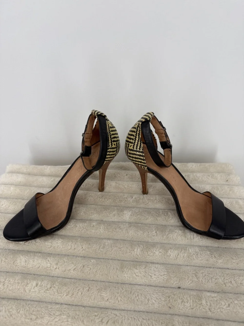 Madewell Marcel Open Toe Raffia Heel Sandals in black leather size 6.5